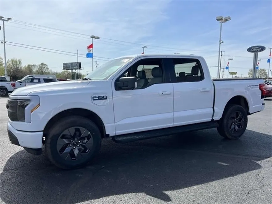 2025 Ford F-150 Lightning photo 1