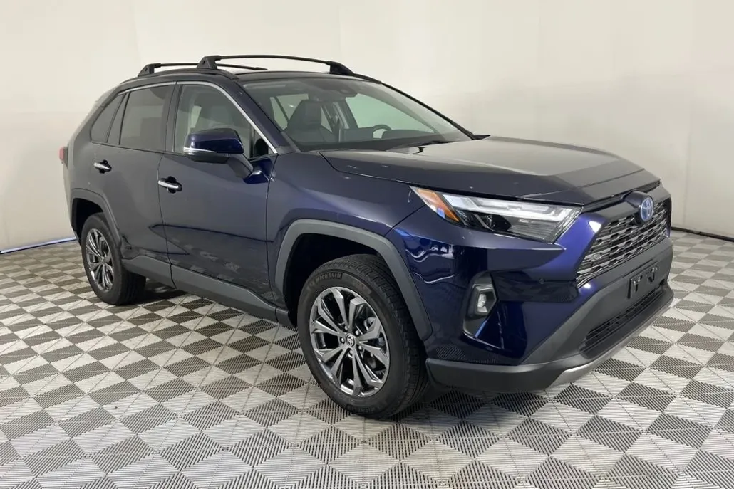 2022 Toyota RAV4 Hybrid Limited photo 1
