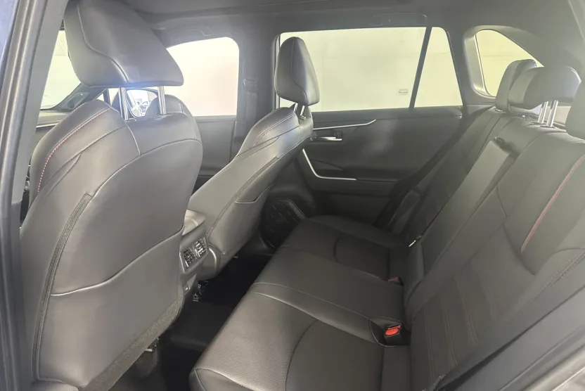 2024 Toyota RAV4 Prime XSE Premium photo 1
