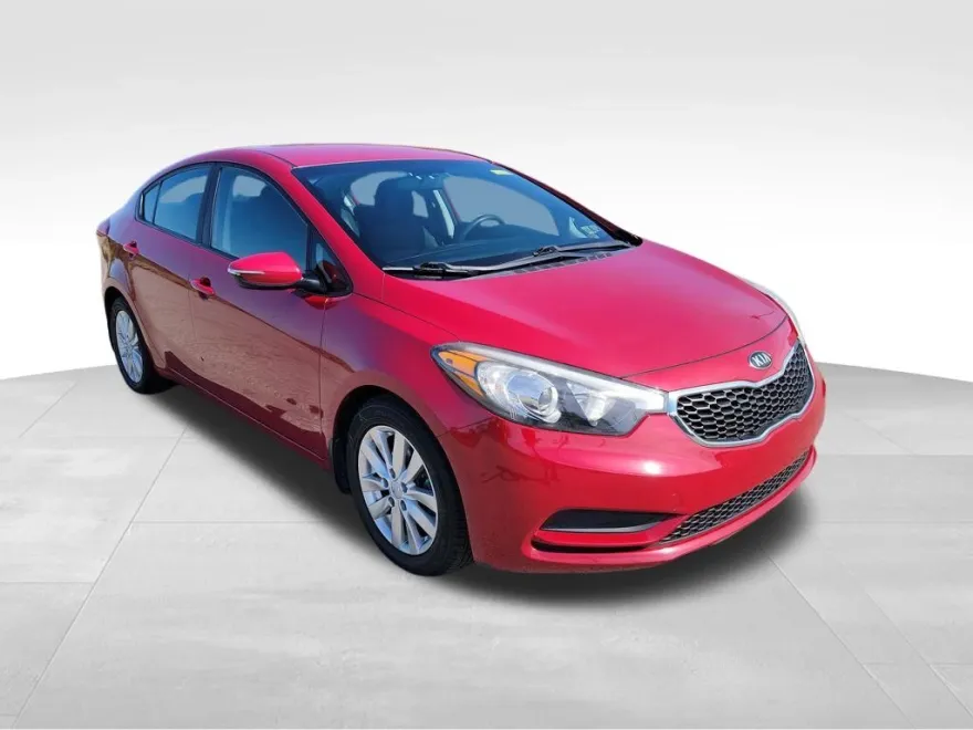 2016 Kia Forte LX photo 1