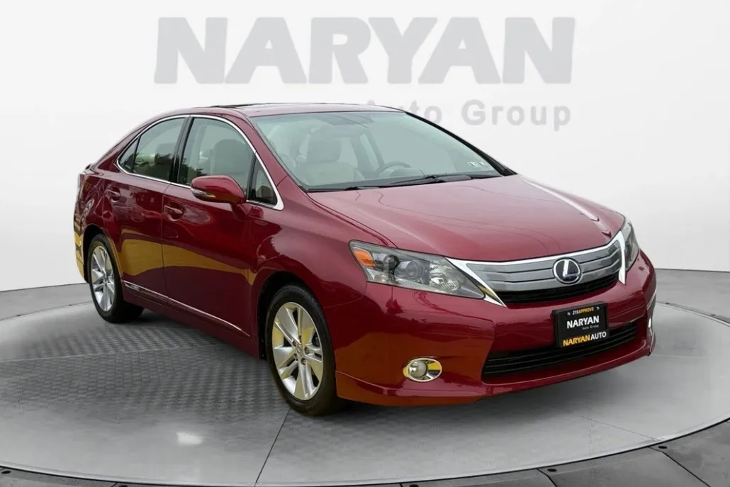 2010 Lexus HS 250h photo 1