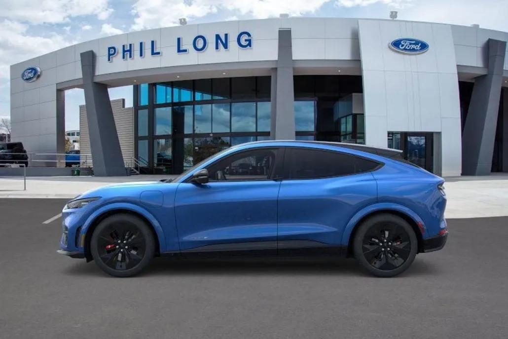 2025 Ford Mustang Mach-E GT photo 1