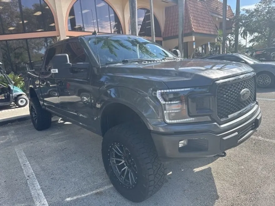 2020 Ford F-150 XLT photo 1