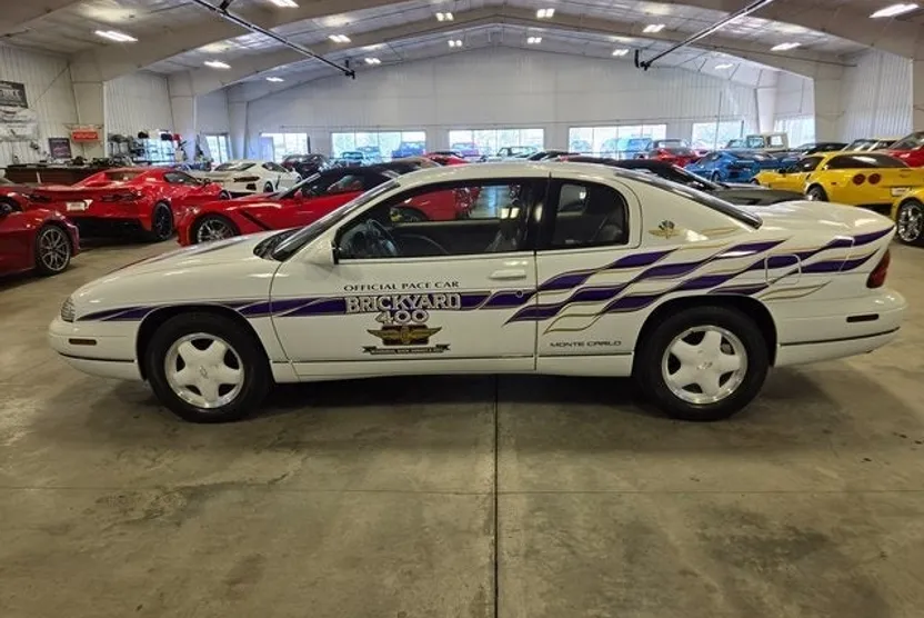 1995 Chevrolet Monte Carlo SS photo 1