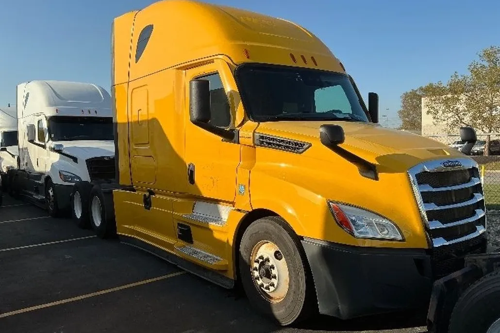 2022 Freightliner Cascadia 126" Sleeper Cab photo 1