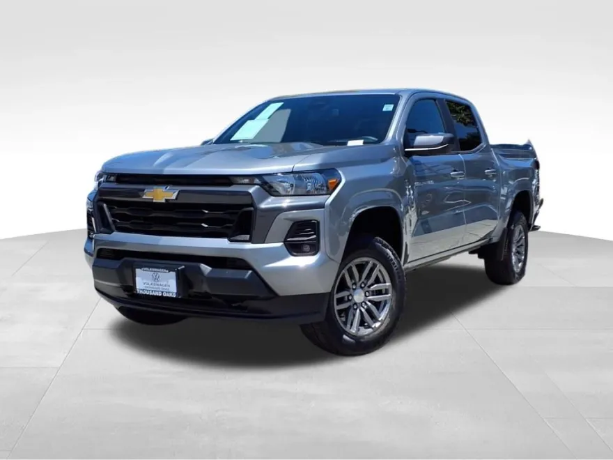 2023 Chevrolet Colorado LT photo 1