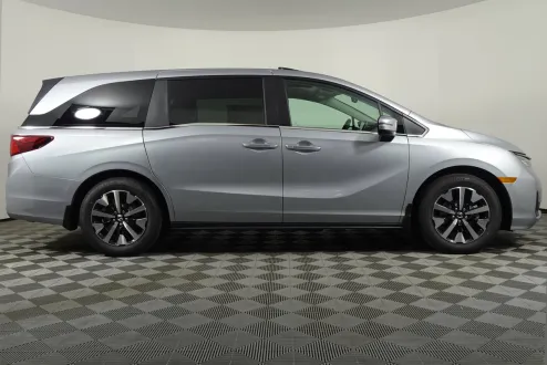 2026 Honda Odyssey EX-L photo 2