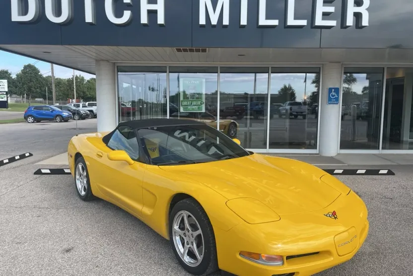 2000 Chevrolet Corvette Base photo 1