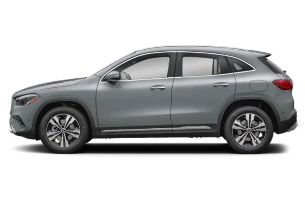2026 Mercedes Benz GLA 250 4MATIC photo 1