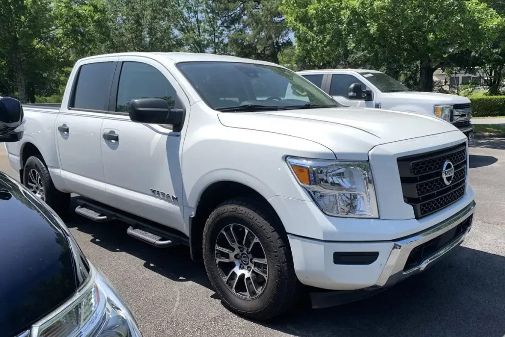 2022 Nissan Titan photo 1