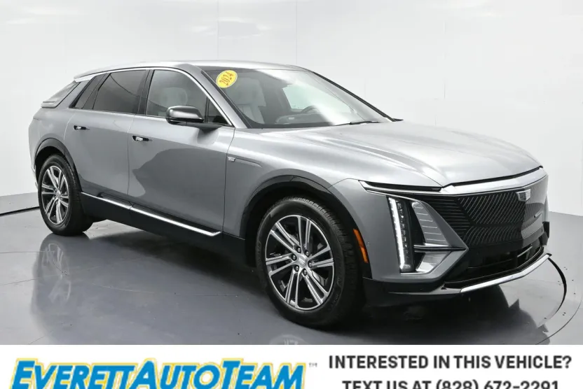2024 Cadillac Lyriq Luxury photo 1