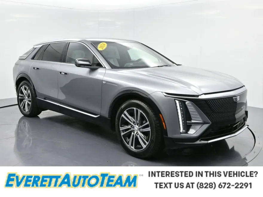 2024 Cadillac Lyriq Luxury photo 1