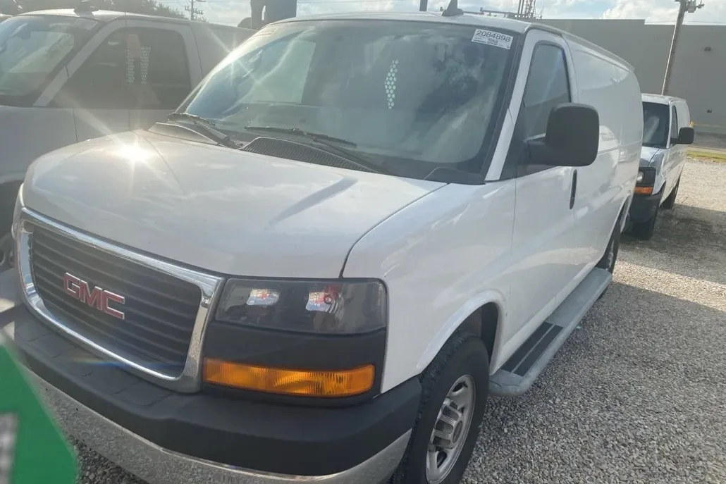 2023 Gmc Savana Cargo 2500 photo 1