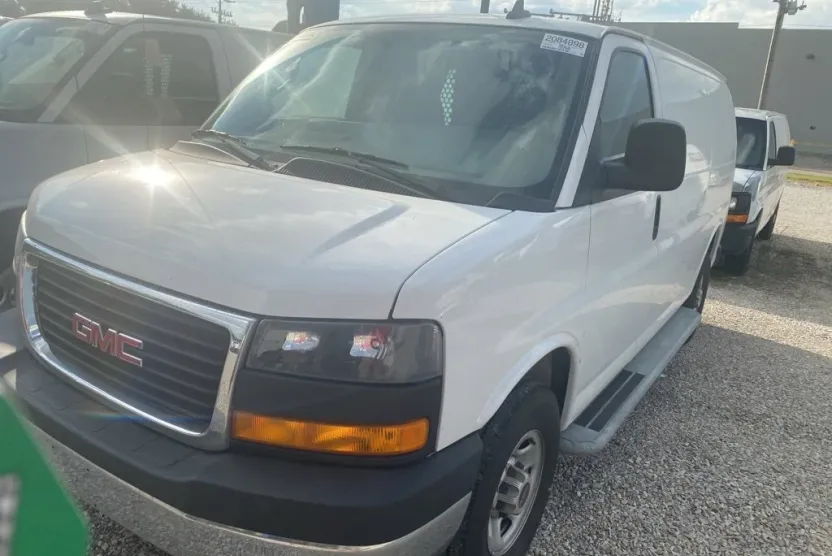 2023 Gmc Savana Cargo 2500 photo 1