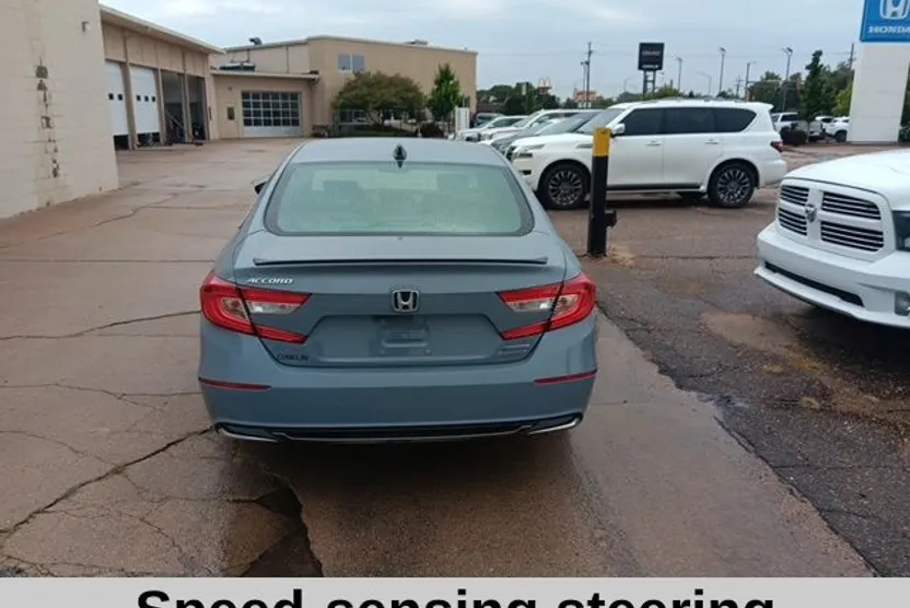 2022 Honda Accord Hybrid Sport photo 1