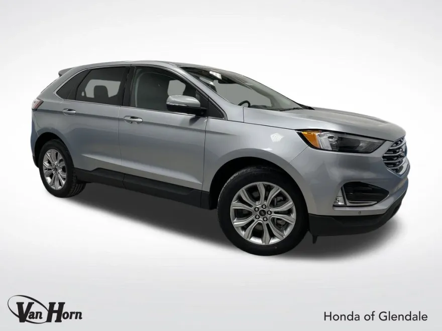 2024 Ford Edge Titanium photo 1