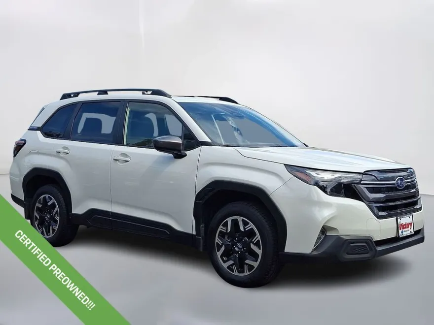 2025 Subaru Forester Premium photo 1