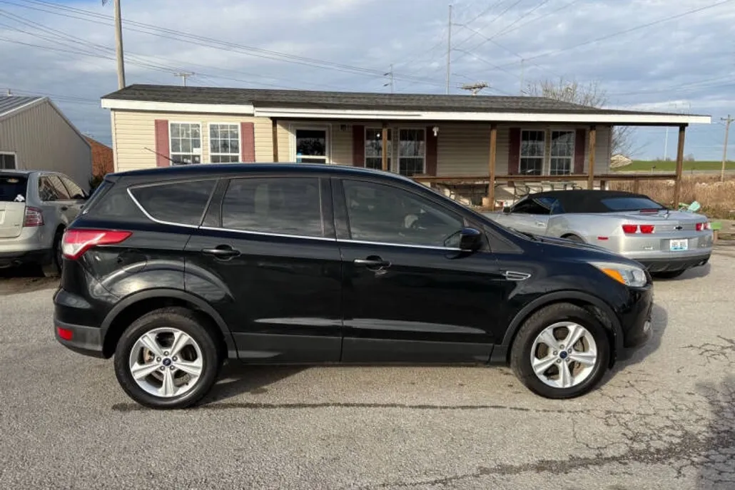2014 Ford Escape SE photo 1