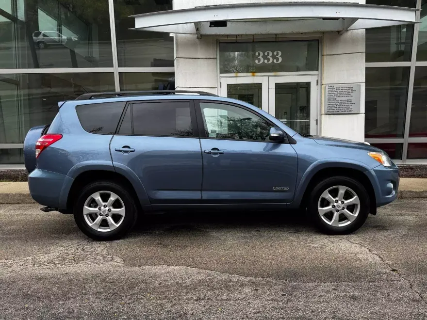 2010 Toyota RAV4 Limited photo 1