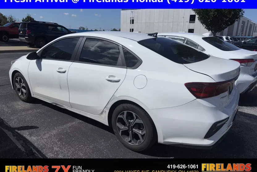2020 Kia Forte LXS photo 1