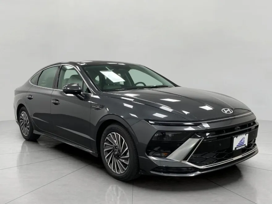 2025 Hyundai Sonata Hybrid Limited photo 1