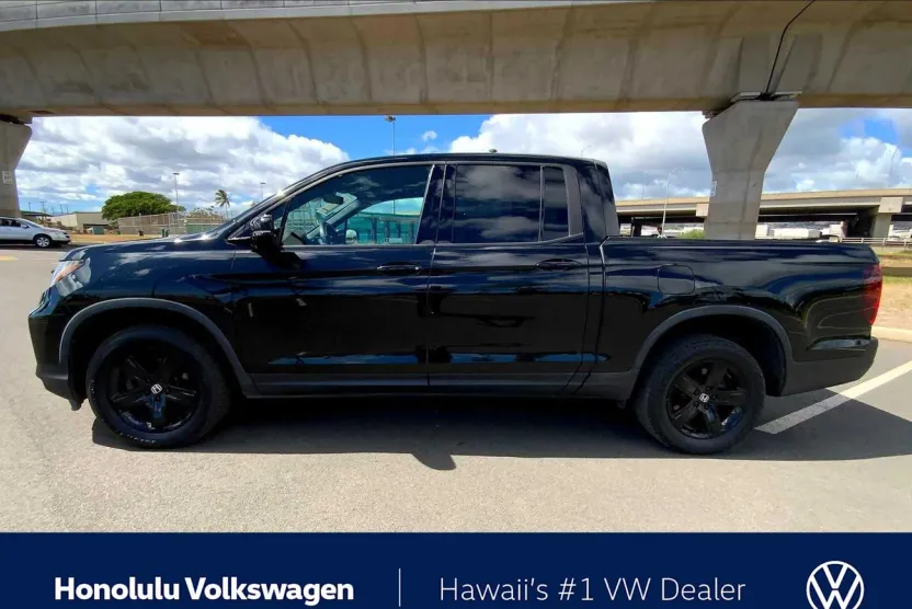 2022 Honda Ridgeline Black Edition photo 1