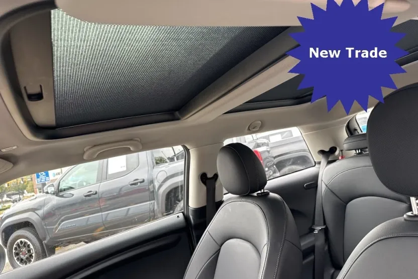 2020 Mini Cooper 2 Door Hardtop Signature photo 1