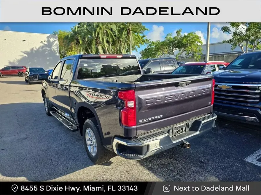 2023 Chevrolet Silverado 1500 LT photo 1