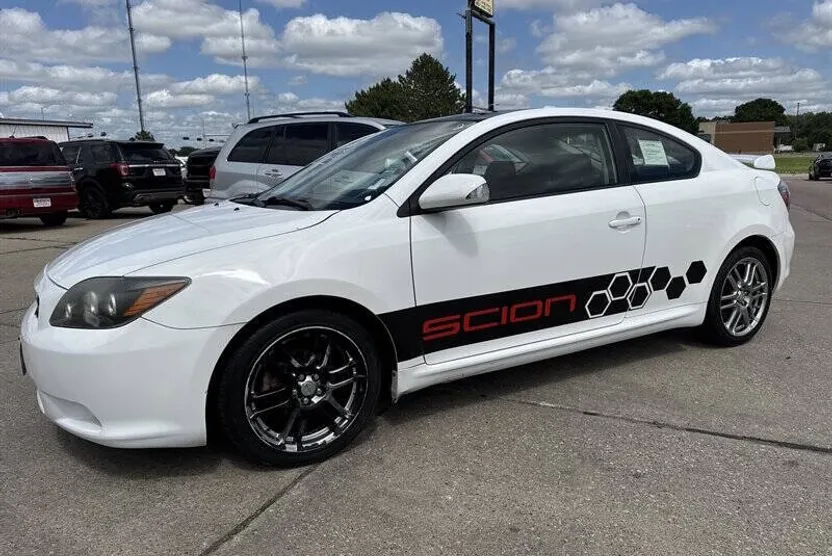 2010 Scion tC Base photo 1