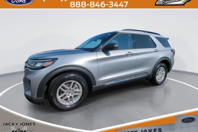 2025 Ford Explorer photo 1