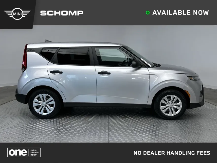 2021 Kia Soul LX photo 1