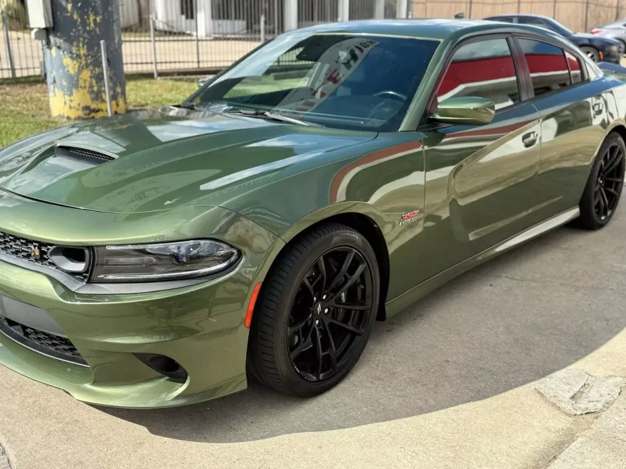 2020 Dodge Charger Scat Pack photo 1