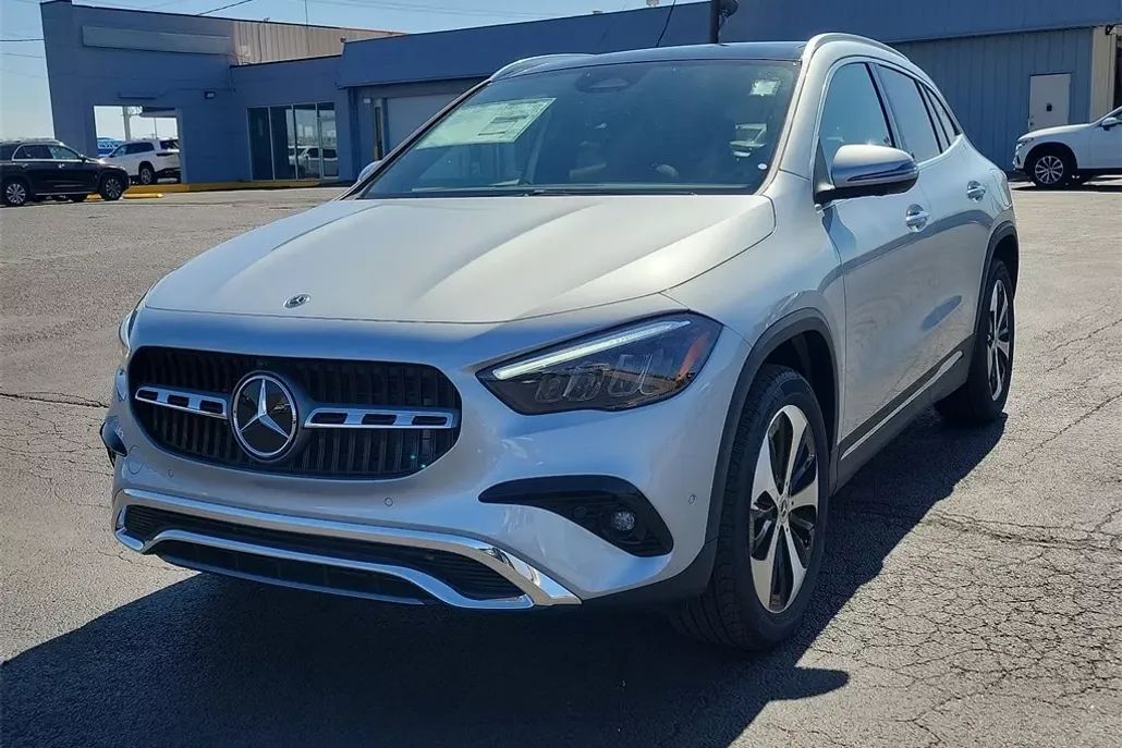 2025 Mercedes Benz GLA 250 photo 1