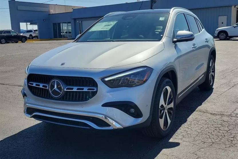 2025 Mercedes Benz GLA 250 photo 1