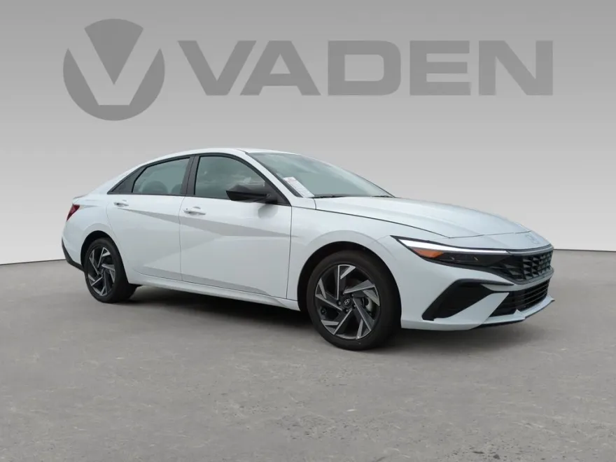 2025 Hyundai Elantra Blue photo 1