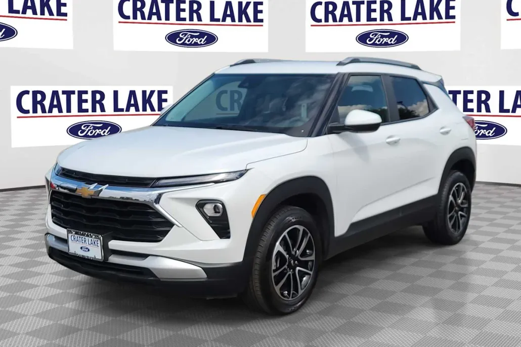 2025 Chevrolet Trailblazer LT photo 1