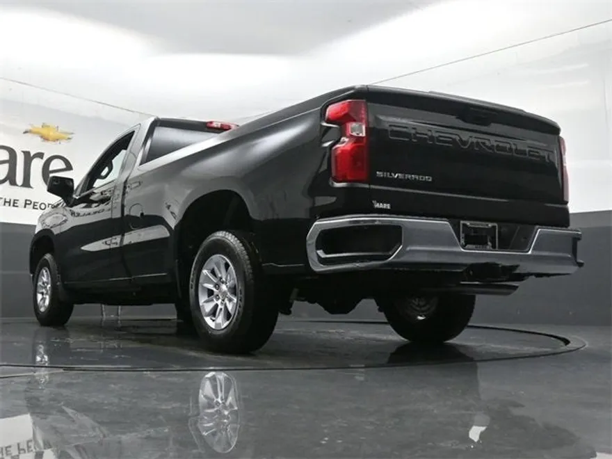 2025 Chevrolet Silverado 1500 photo 1