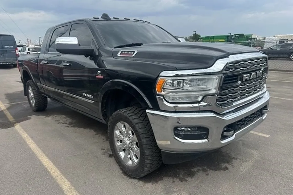 2022 Ram 3500 Limited photo 1