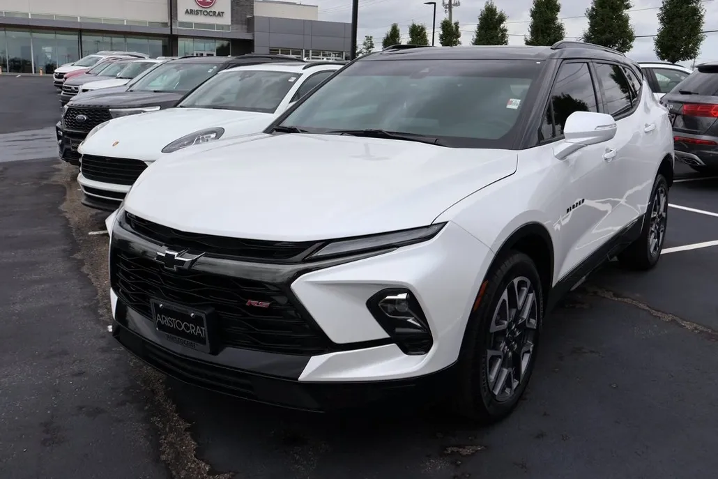 2023 Chevrolet Blazer RS photo 1
