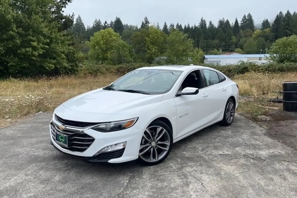 2022 Chevrolet Malibu 1LT photo 1