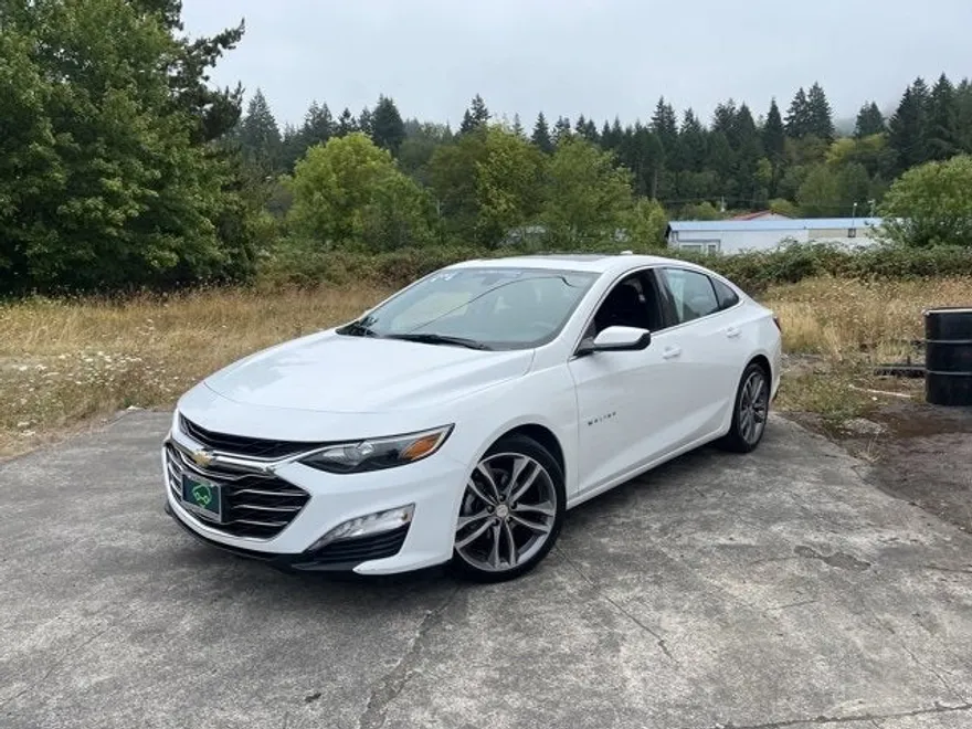 2022 Chevrolet Malibu 1LT photo 1