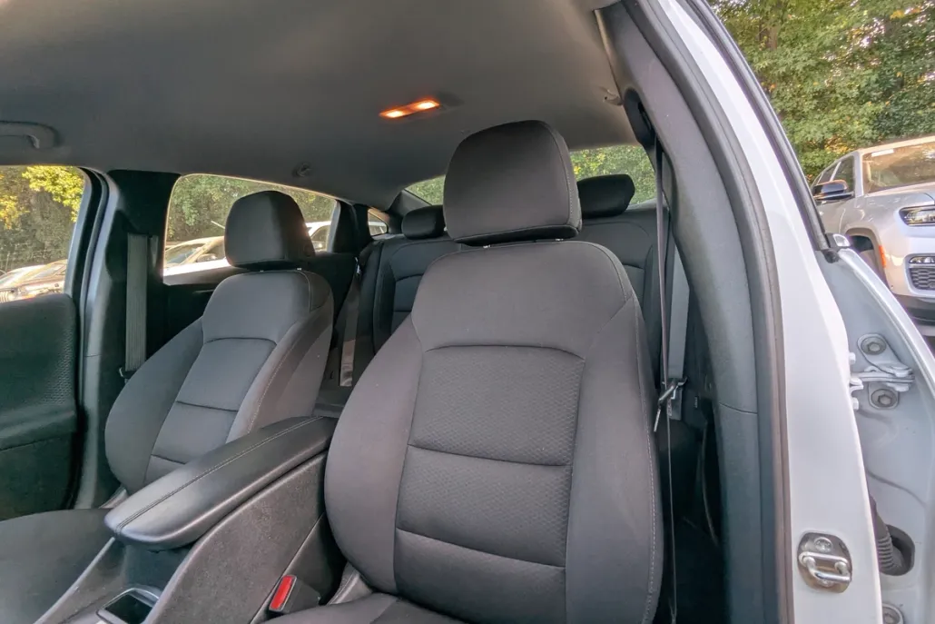2024 Chevrolet Malibu 1LT photo 1
