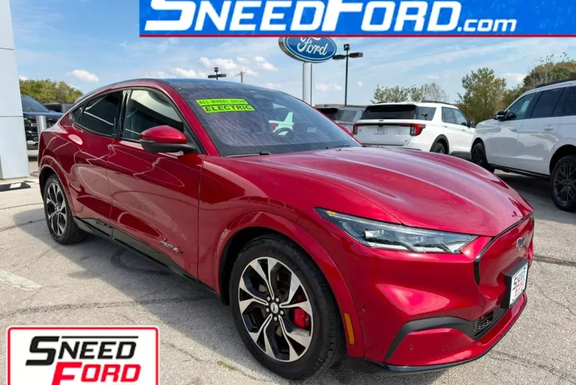 2021 Ford Mustang Mach-E Premium photo 1
