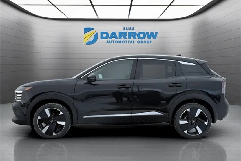 2025 Nissan Kicks SR photo 1
