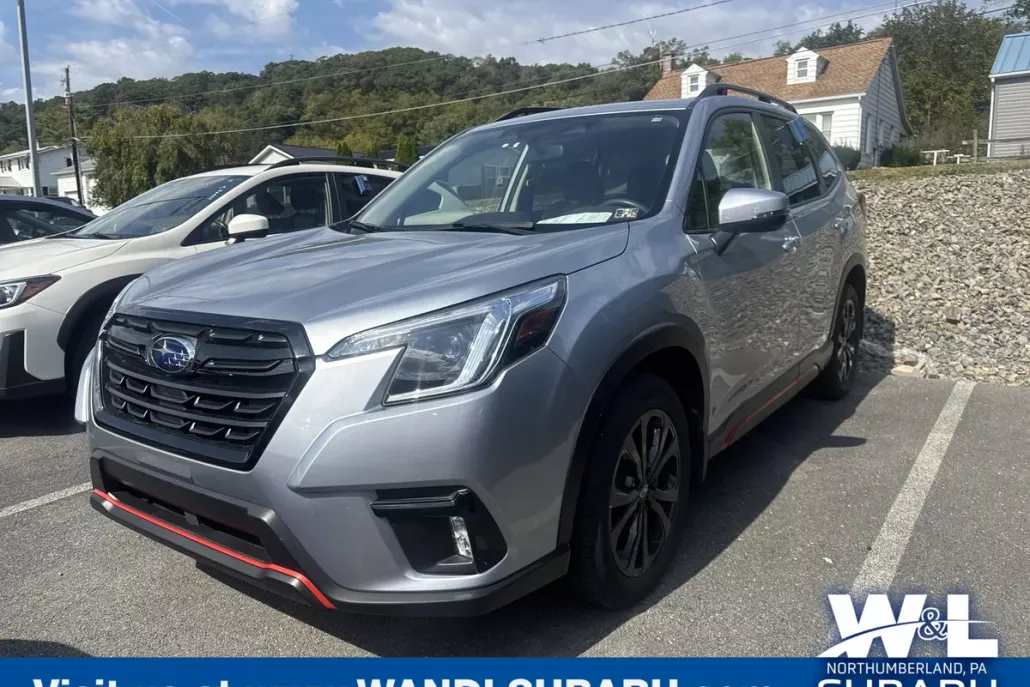 2023 Subaru Forester Sport photo 1