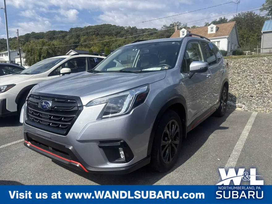 2023 Subaru Forester Sport photo 1