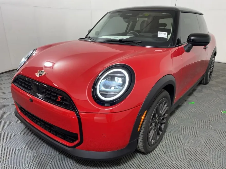 2025 Mini Cooper S Iconic photo 1
