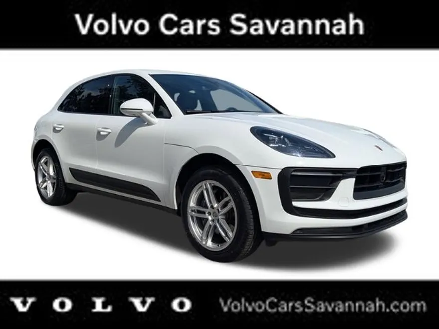 2023 Porsche Macan Base photo 1