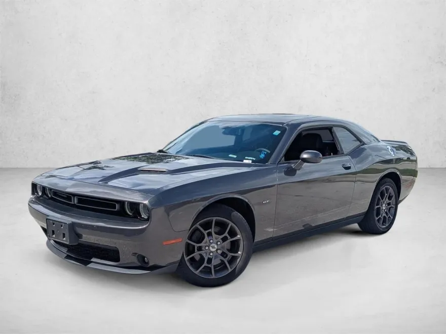 2018 Dodge Challenger GT photo 1