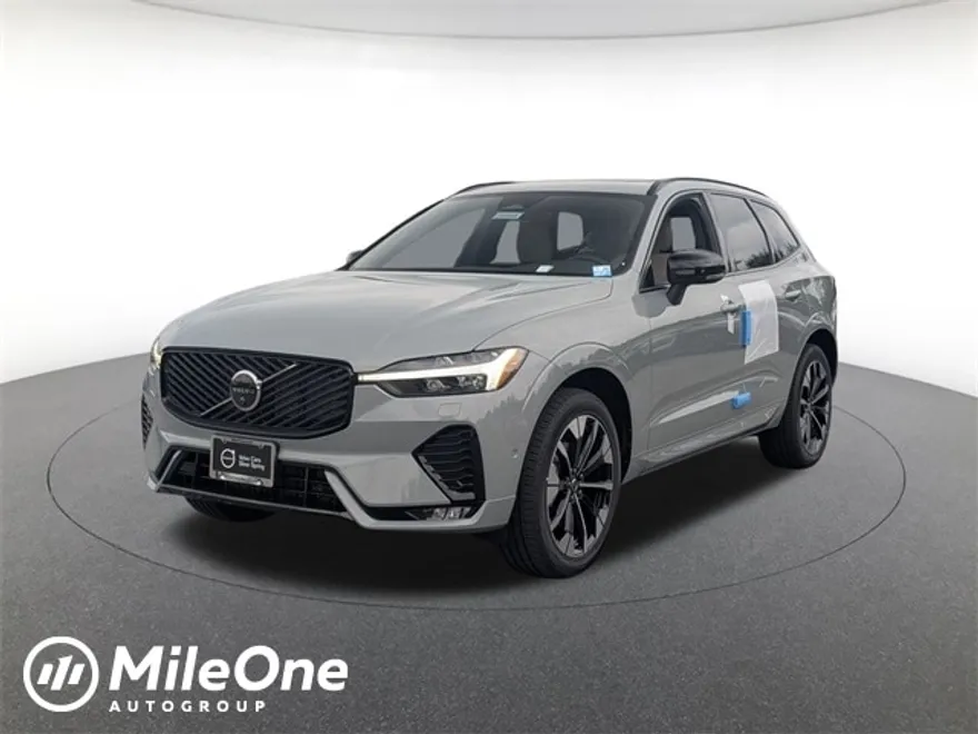 2026 Volvo XC60 B5 Plus photo 1